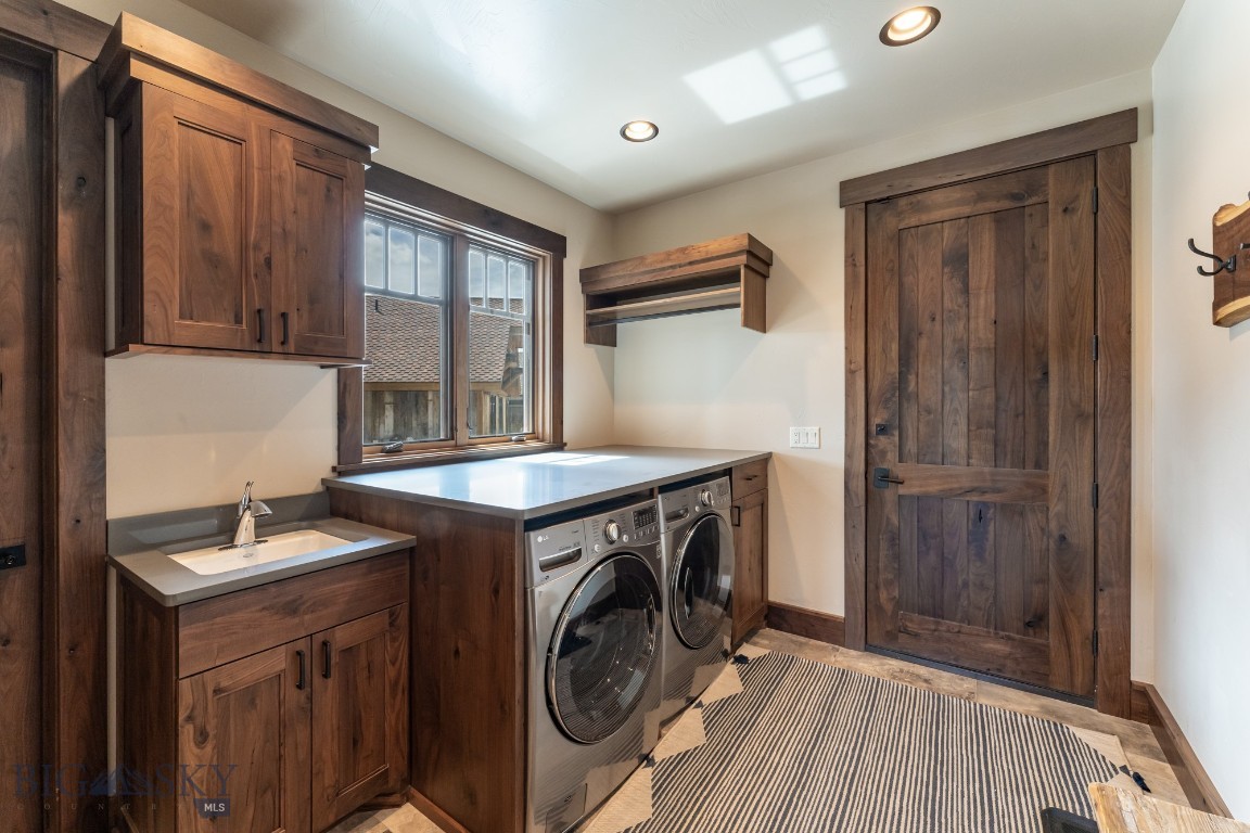 14 Upper Cascade Ridge Road 206