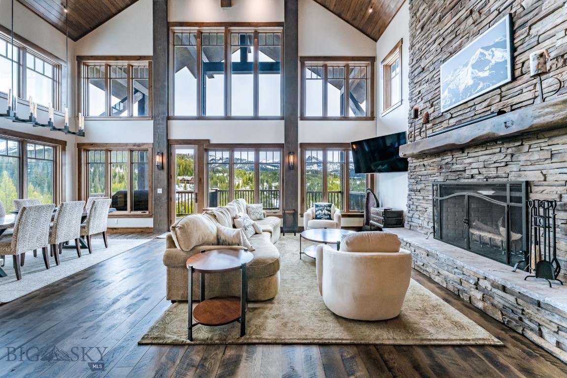 14 Upper Cascade Ridge Road 206