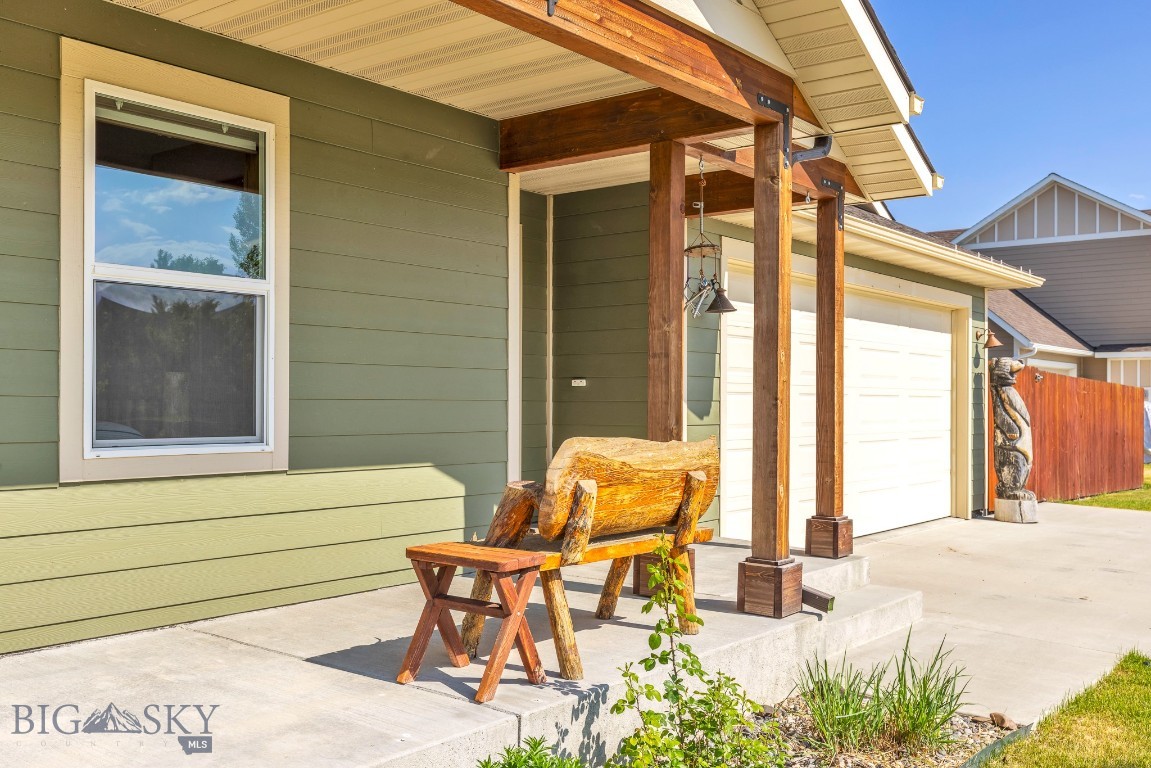 1704 Drummond Boulevard