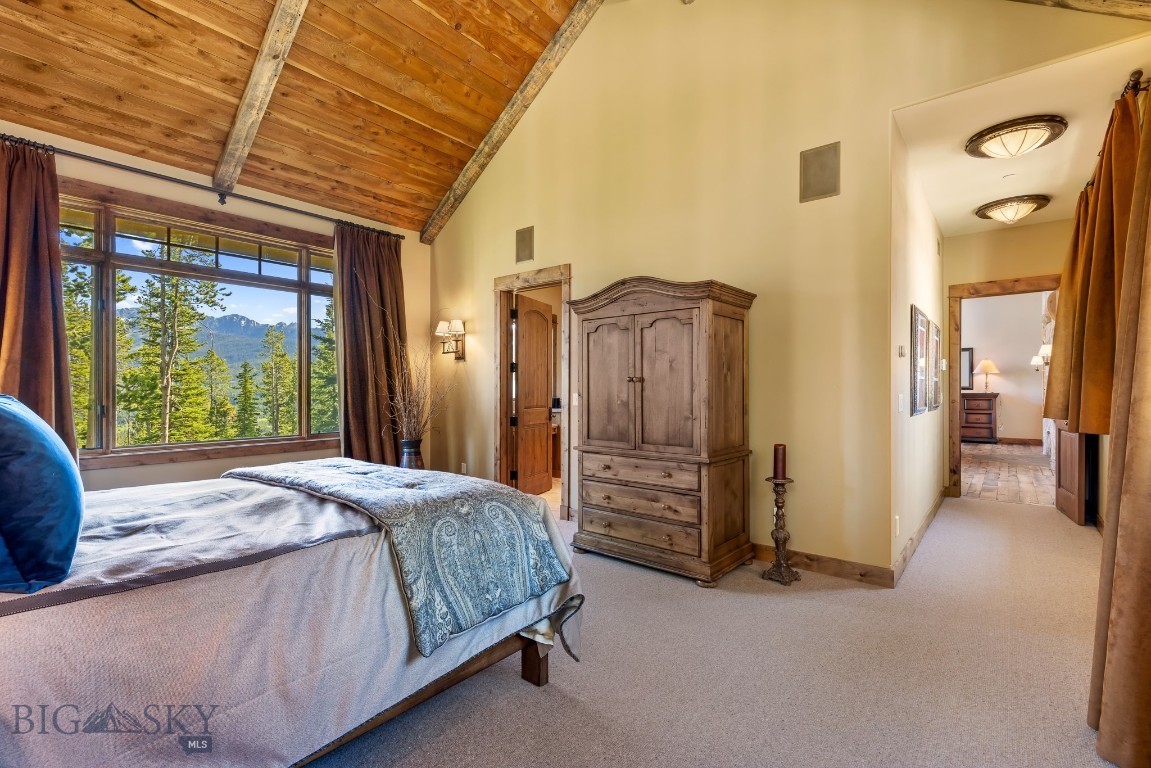 83 Peaks View Drive