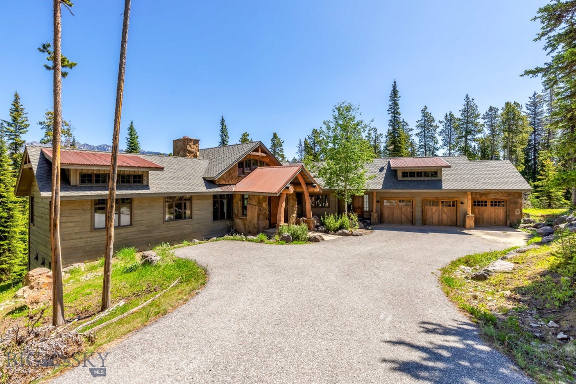 83 Peaks View Drive