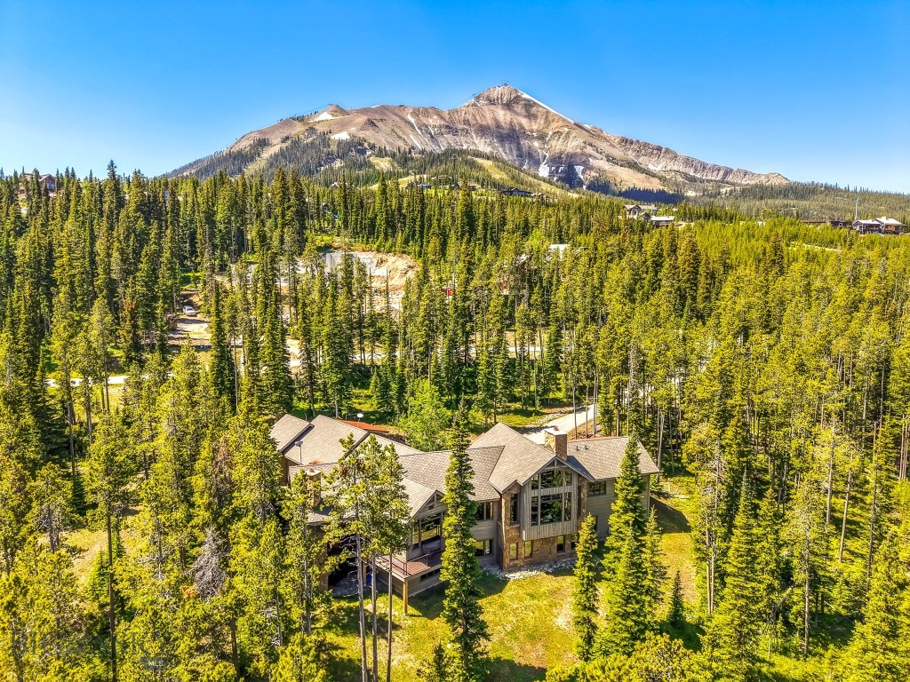 83 Peaks View Drive