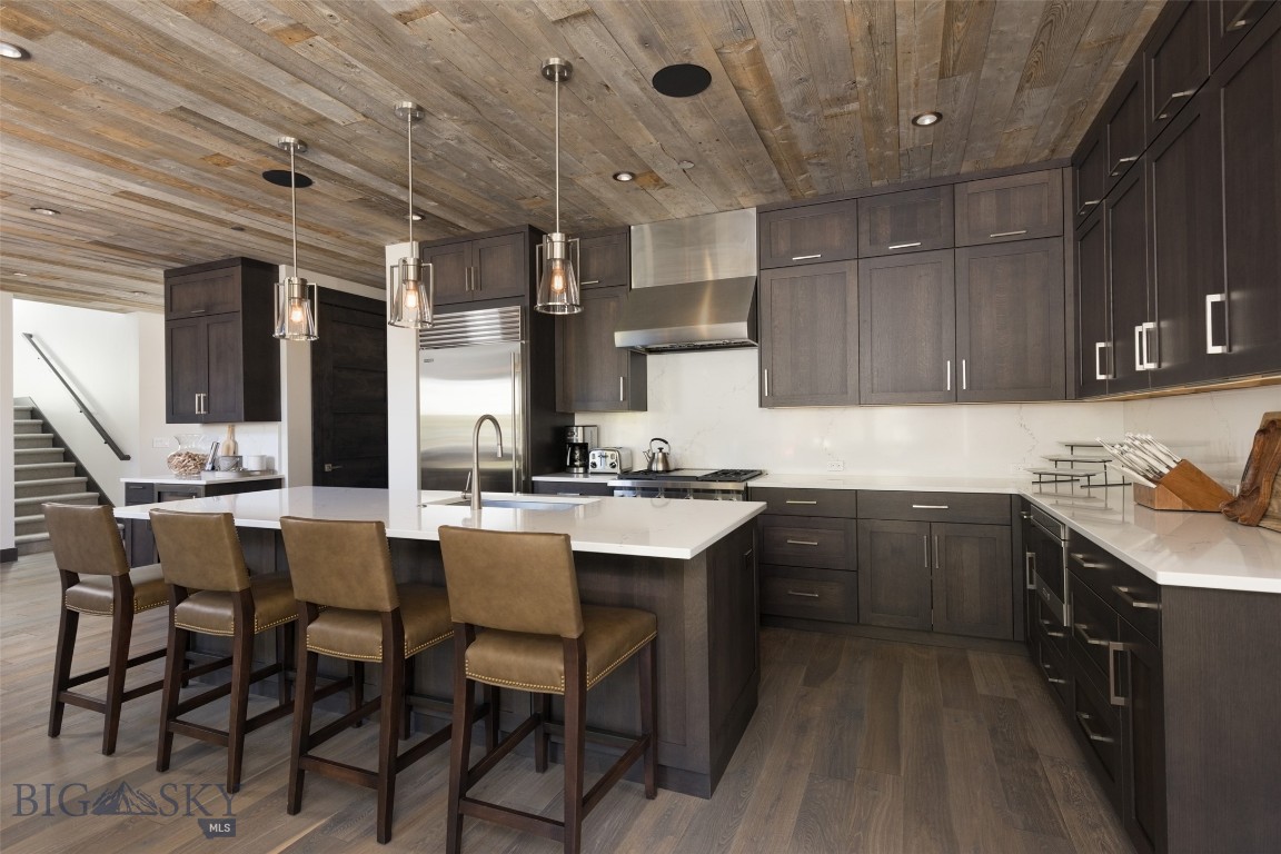 85 North Outlook Loop