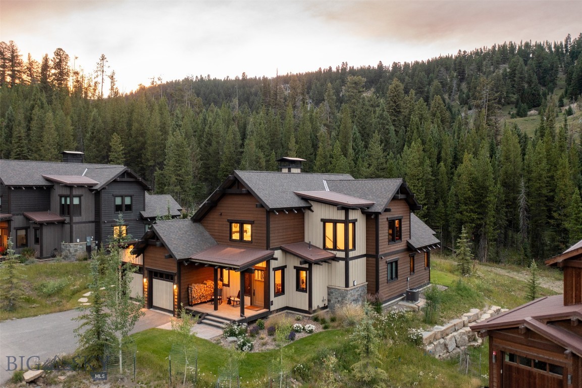 85 North Outlook Loop