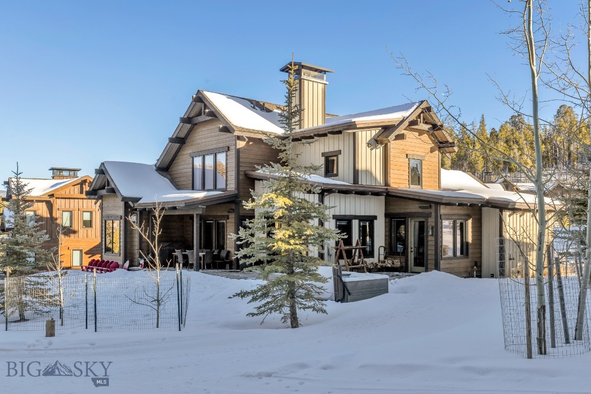 85 North Outlook Loop