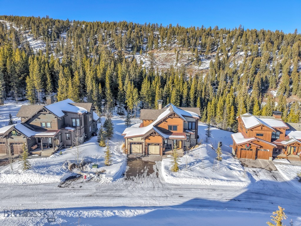 85 North Outlook Loop