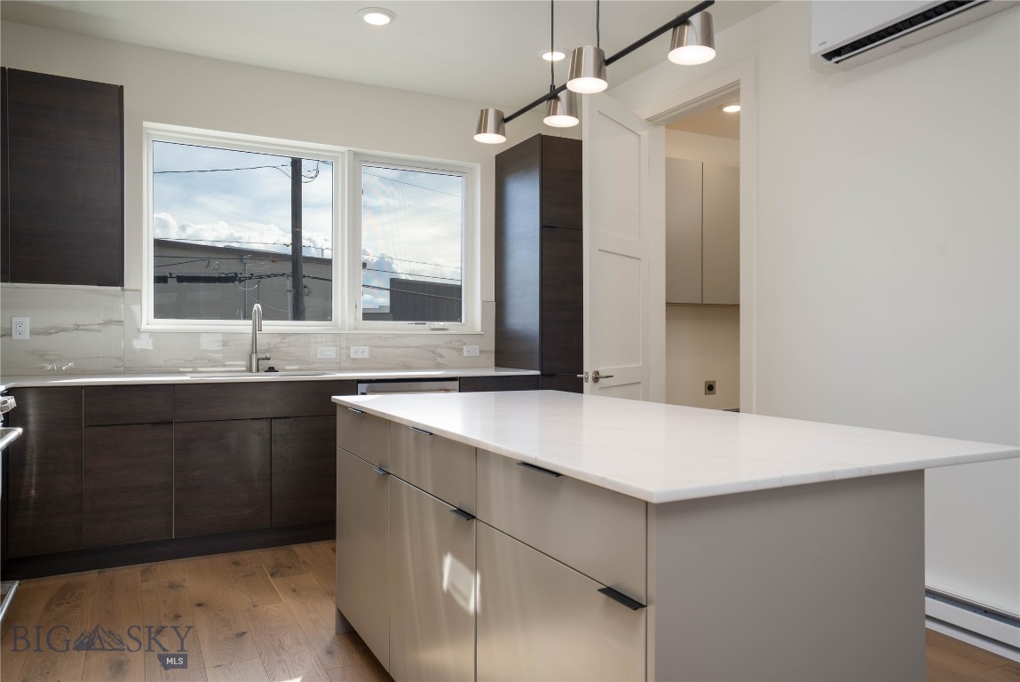 1610 W Beall Street E