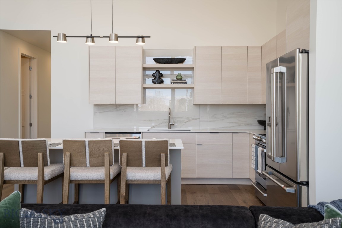 1608 W Beall Street F