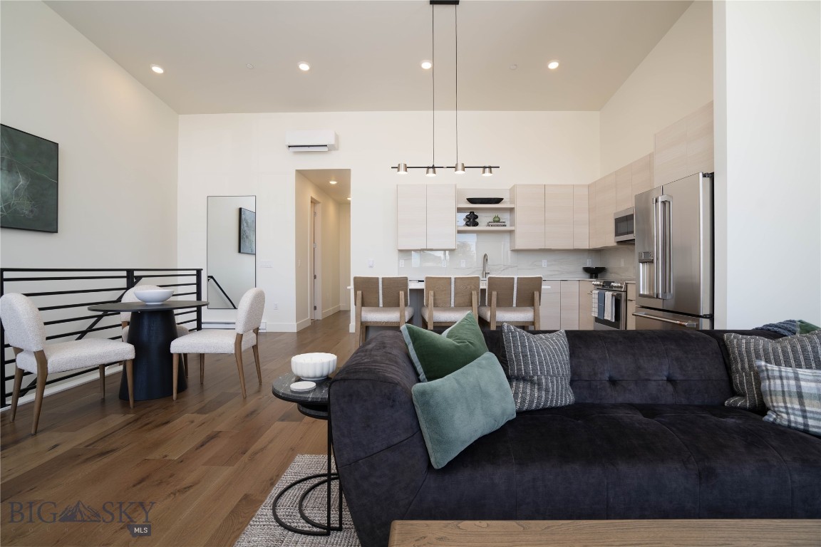 1608 W Beall Street F