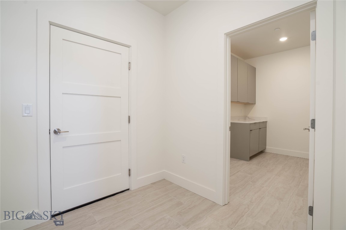 1608 W Beall Street F