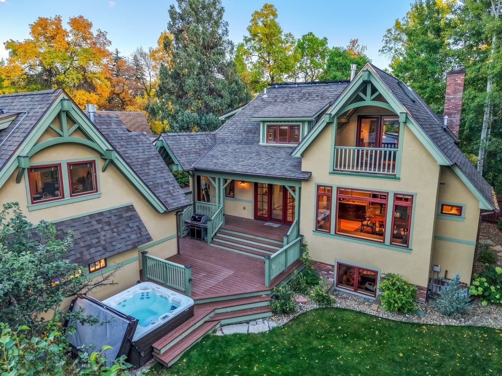 515 W Cleveland Street