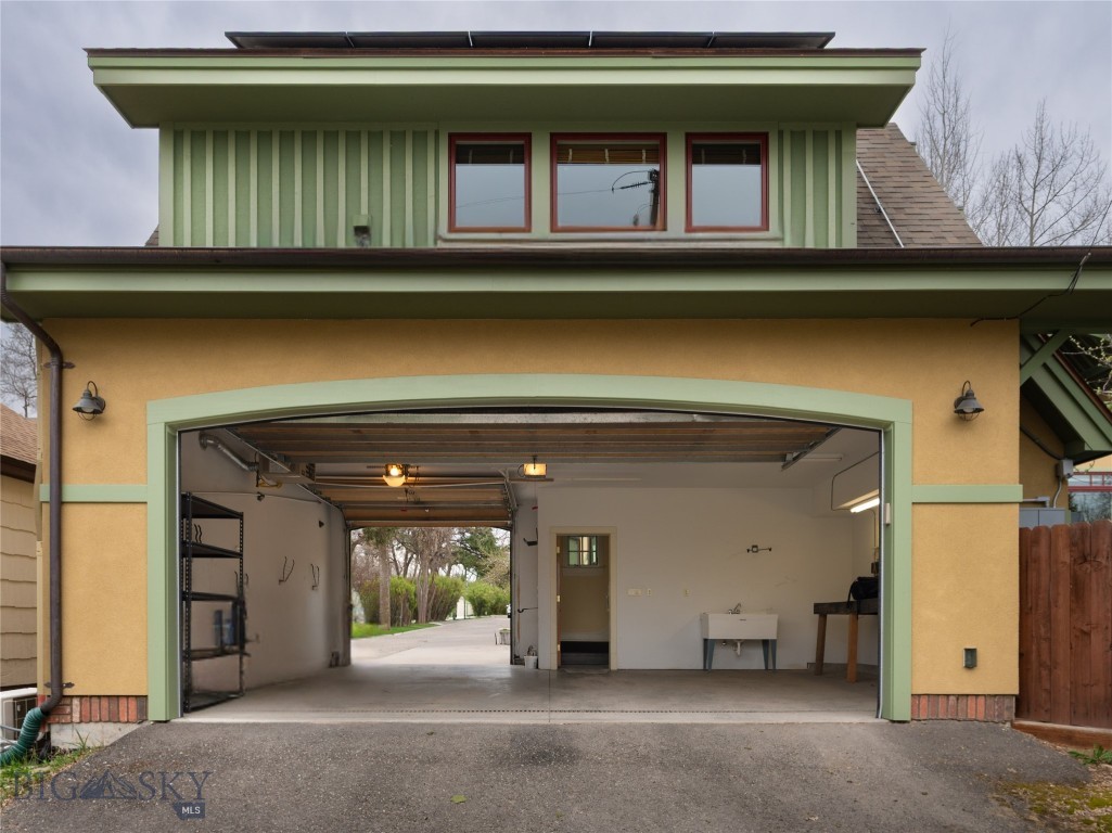 515 W Cleveland Street