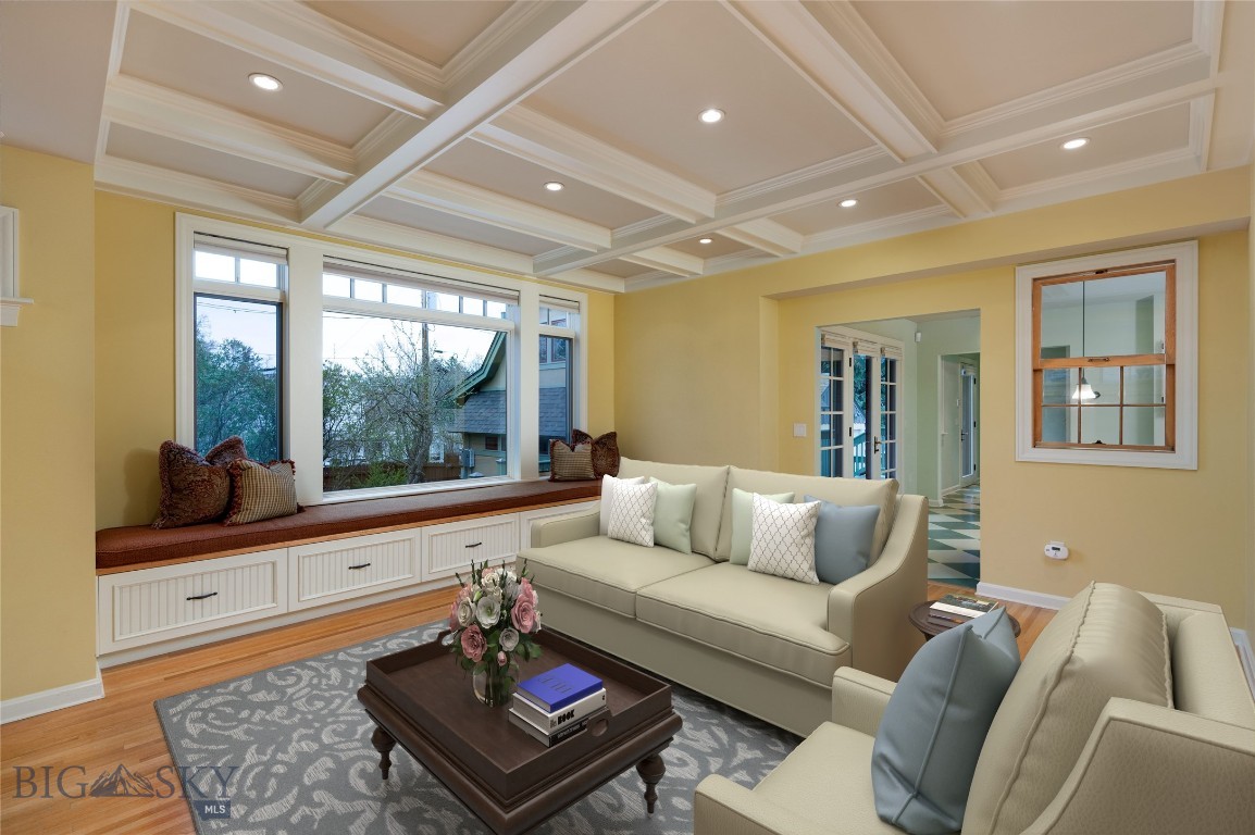 515 W Cleveland Street