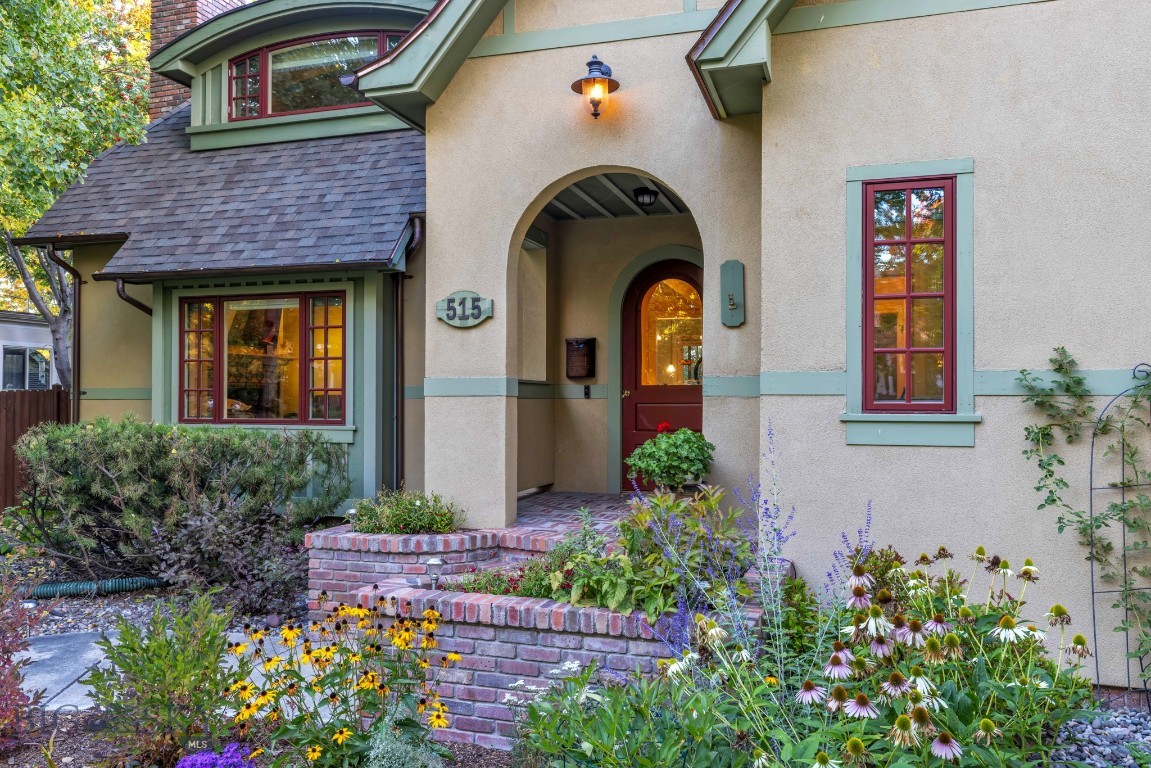 515 W Cleveland Street