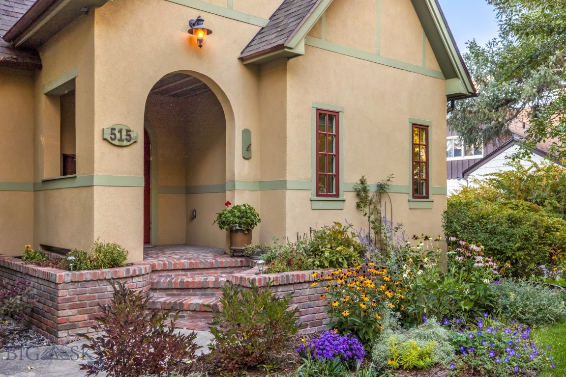 515 W Cleveland Street