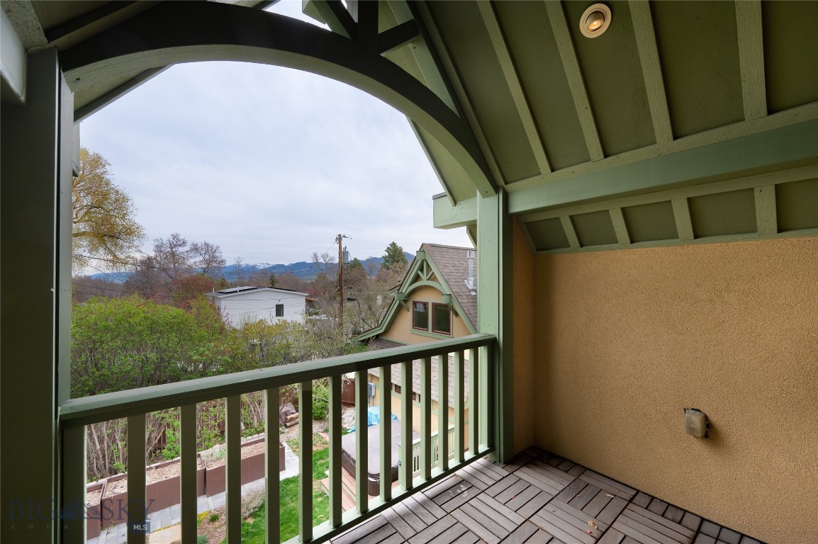 515 W Cleveland Street