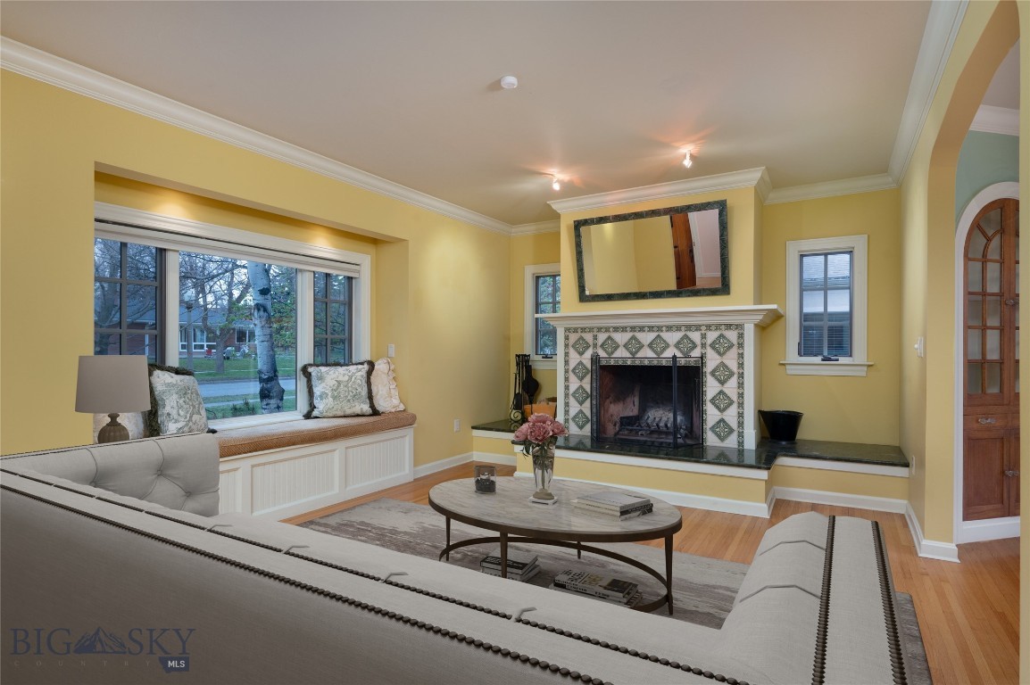 515 W Cleveland Street