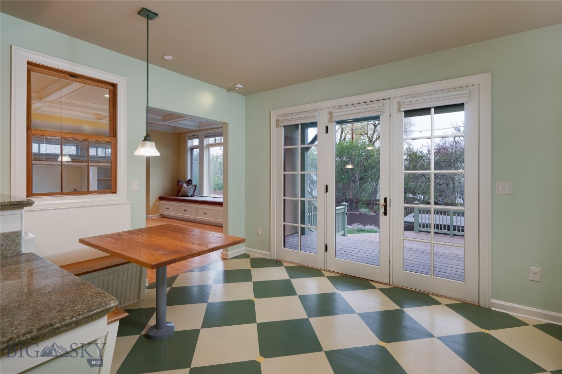 515 W Cleveland Street