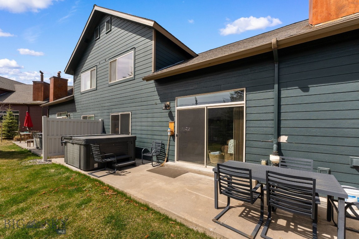 464 Firelight Drive