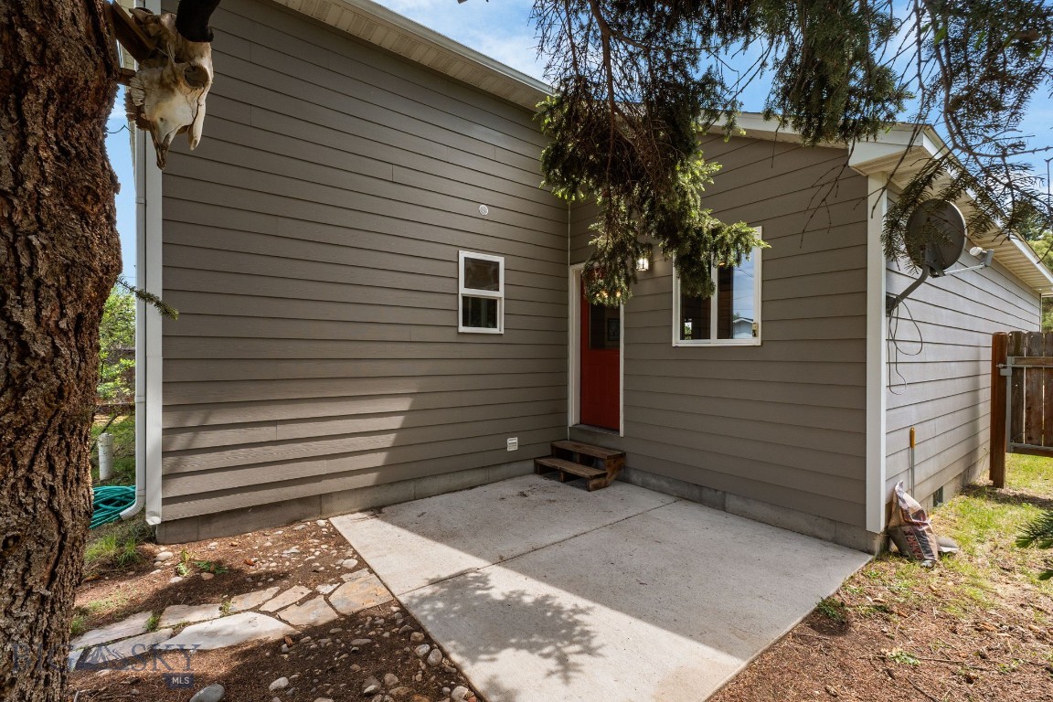 112 Fabrick Street
