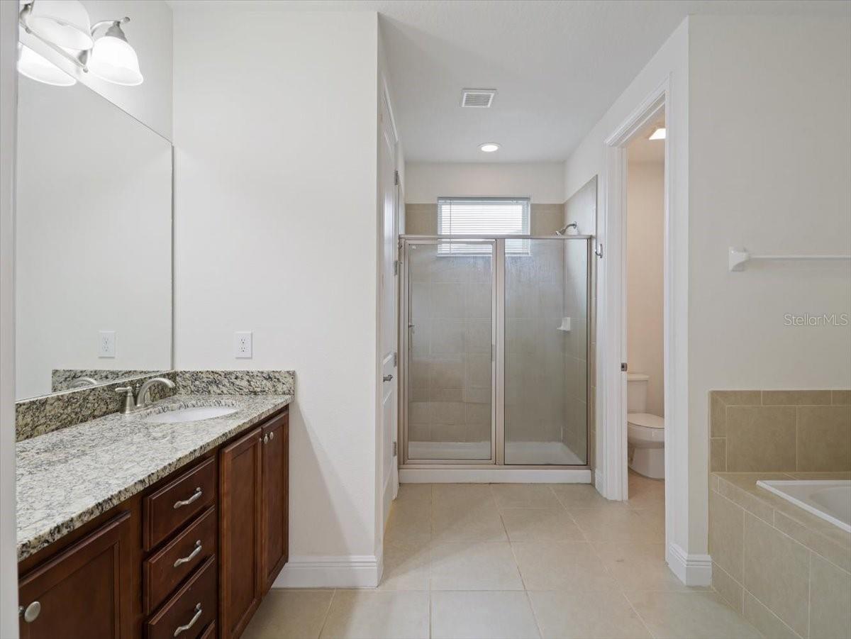 211 PENDANT CT