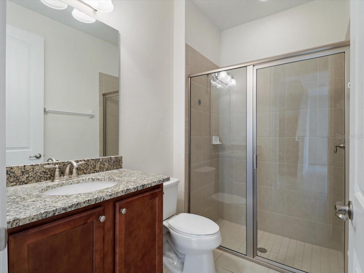 211 PENDANT CT