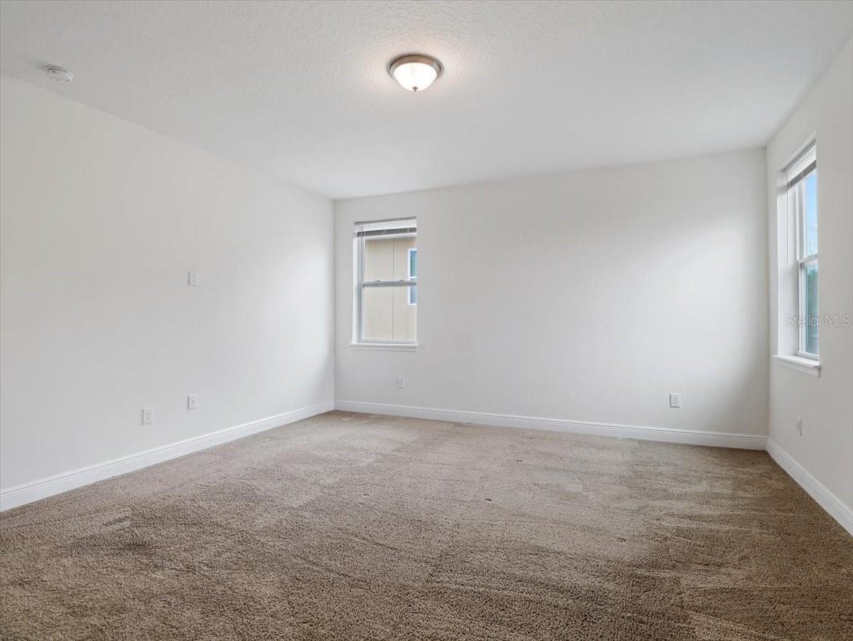 211 PENDANT CT