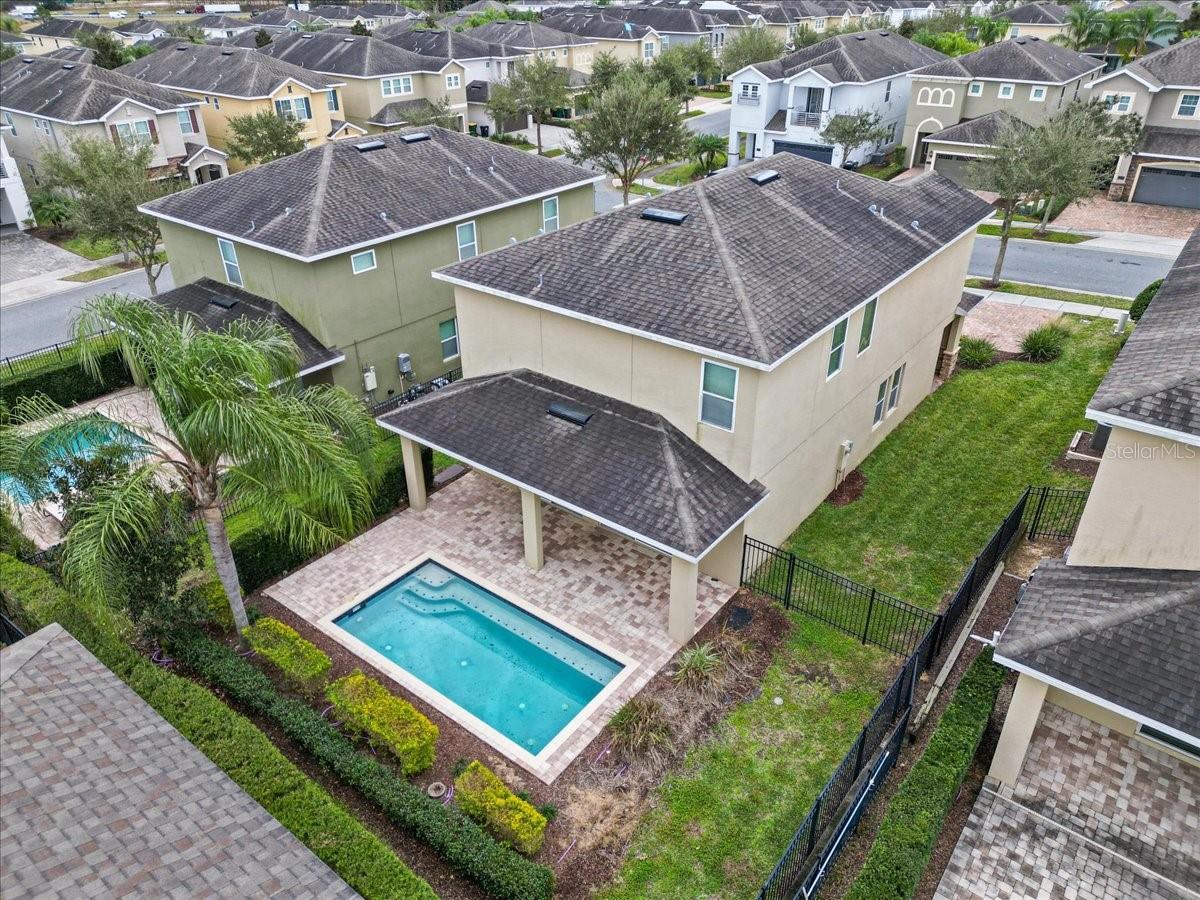 211 PENDANT CT