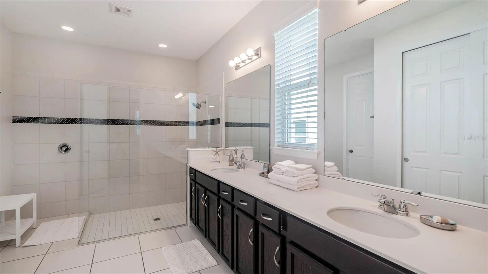 9004 SUNSHINE RIDGE LOOP