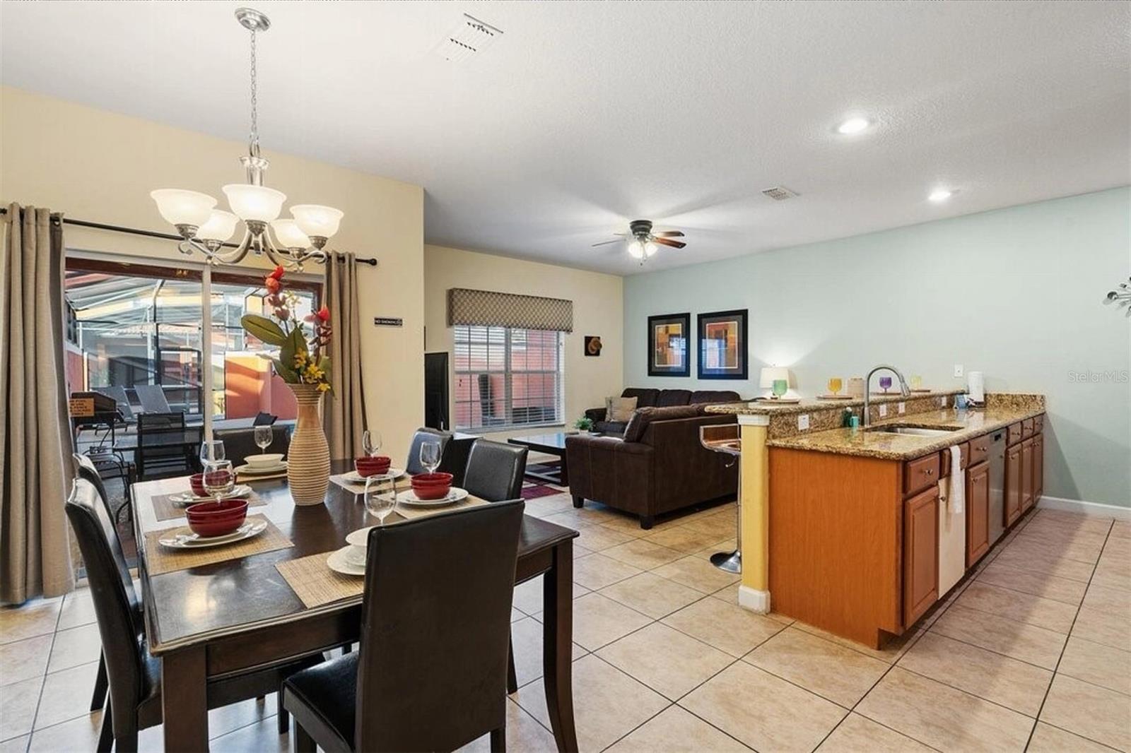 8941 BISMARCK PALM RD