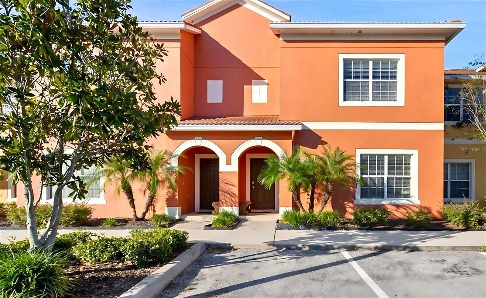 8941 BISMARCK PALM RD