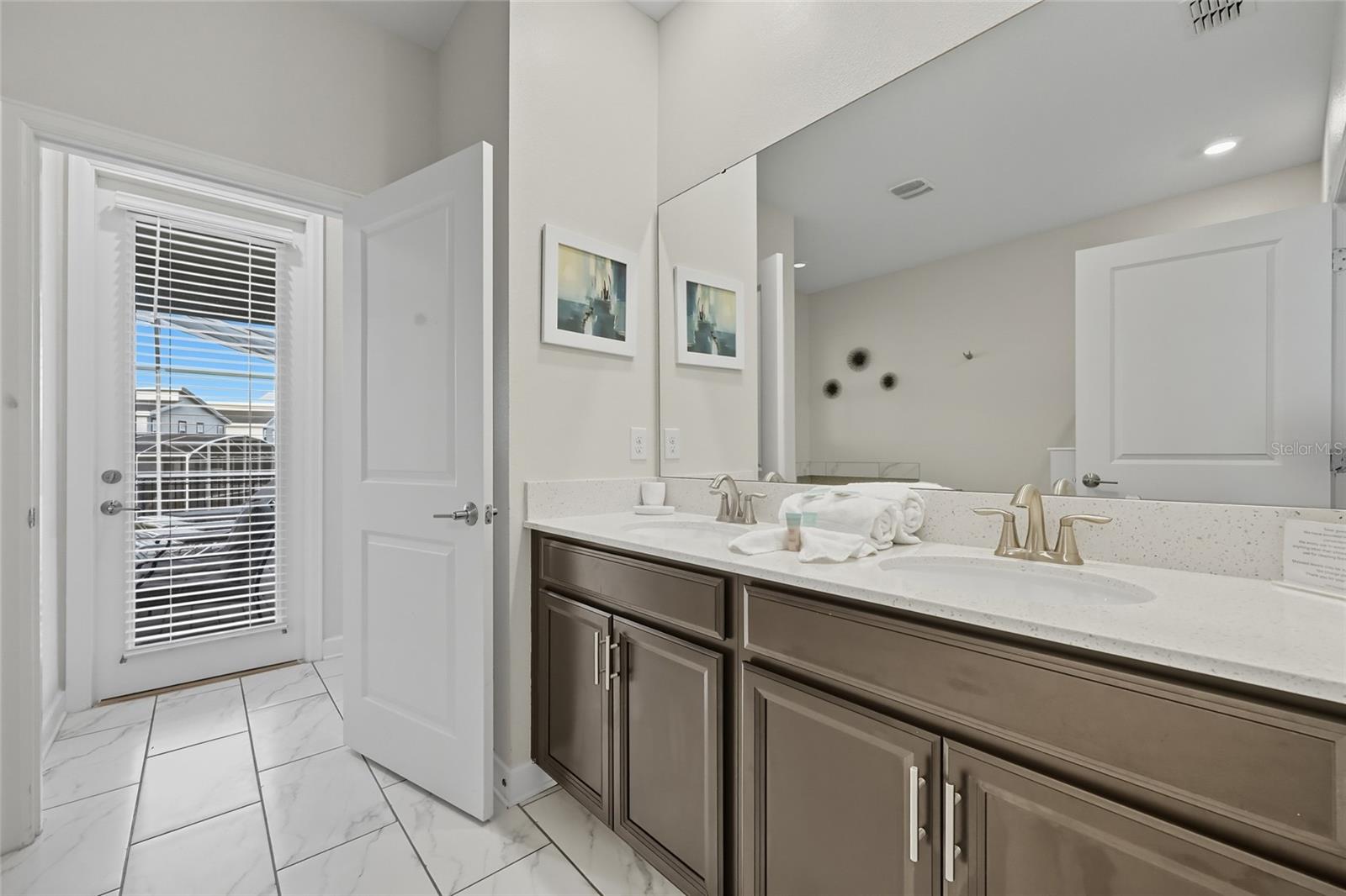 8910 CABOT CLIFFS DR