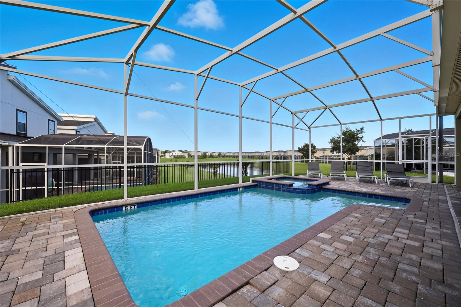 8910 CABOT CLIFFS DR