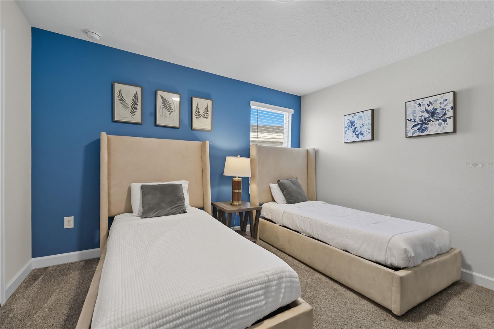 8910 CABOT CLIFFS DR