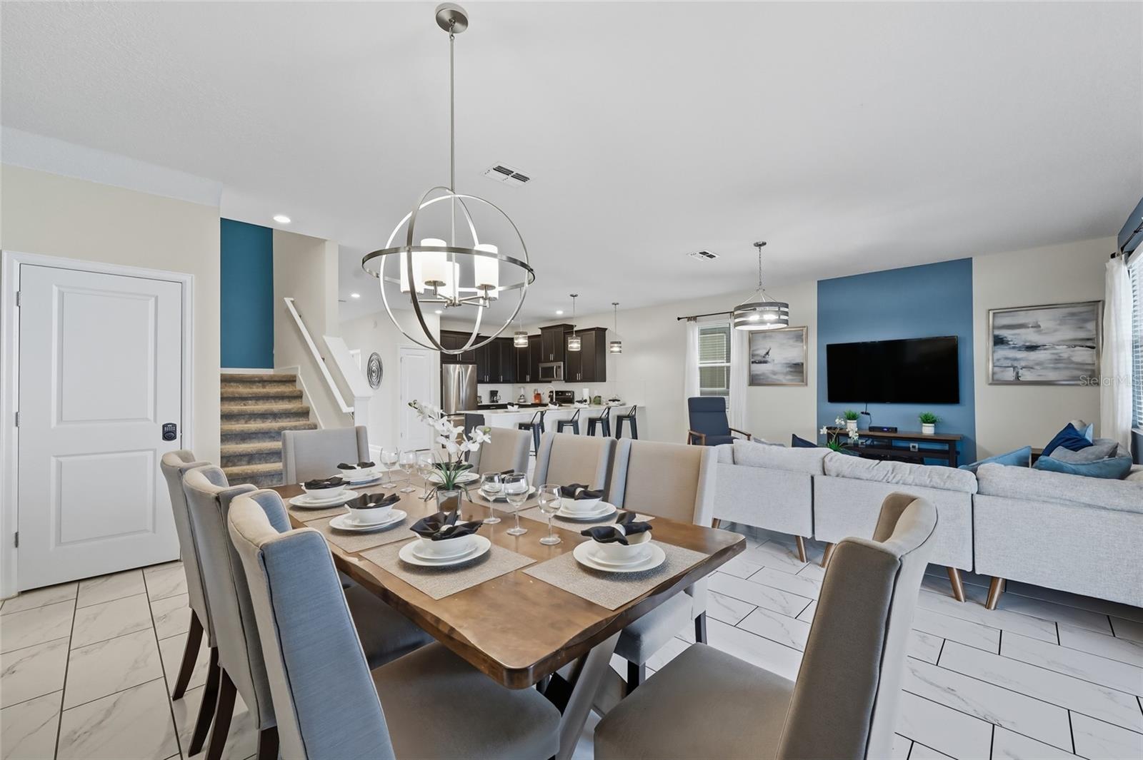 8910 CABOT CLIFFS DR