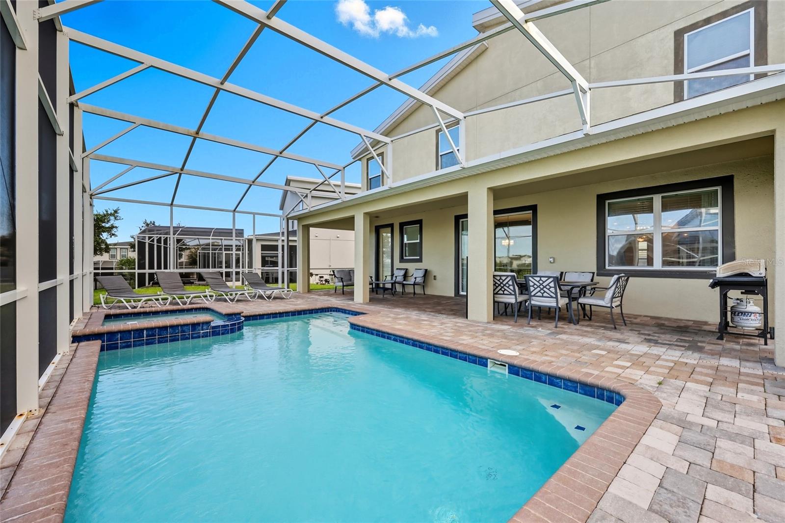 8910 CABOT CLIFFS DR