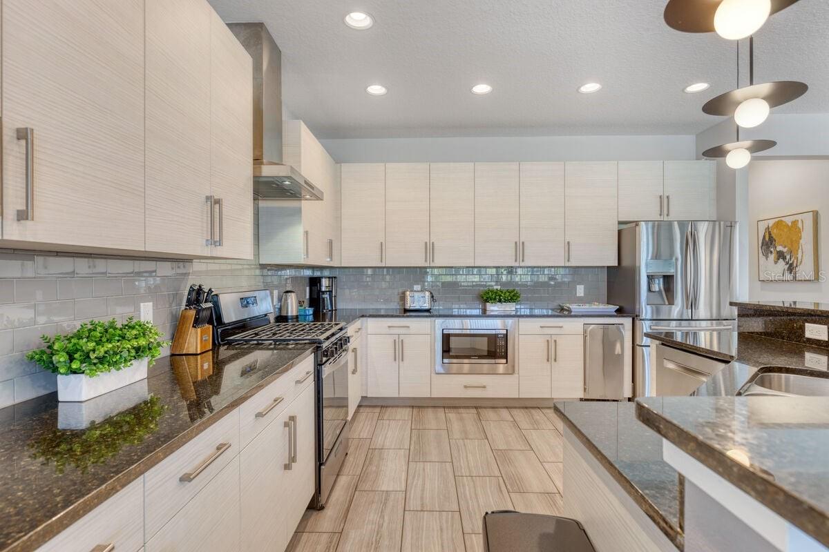 1036 CASTLE PINES CT