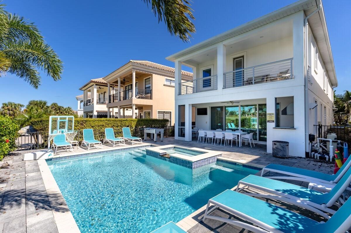 1036 CASTLE PINES CT