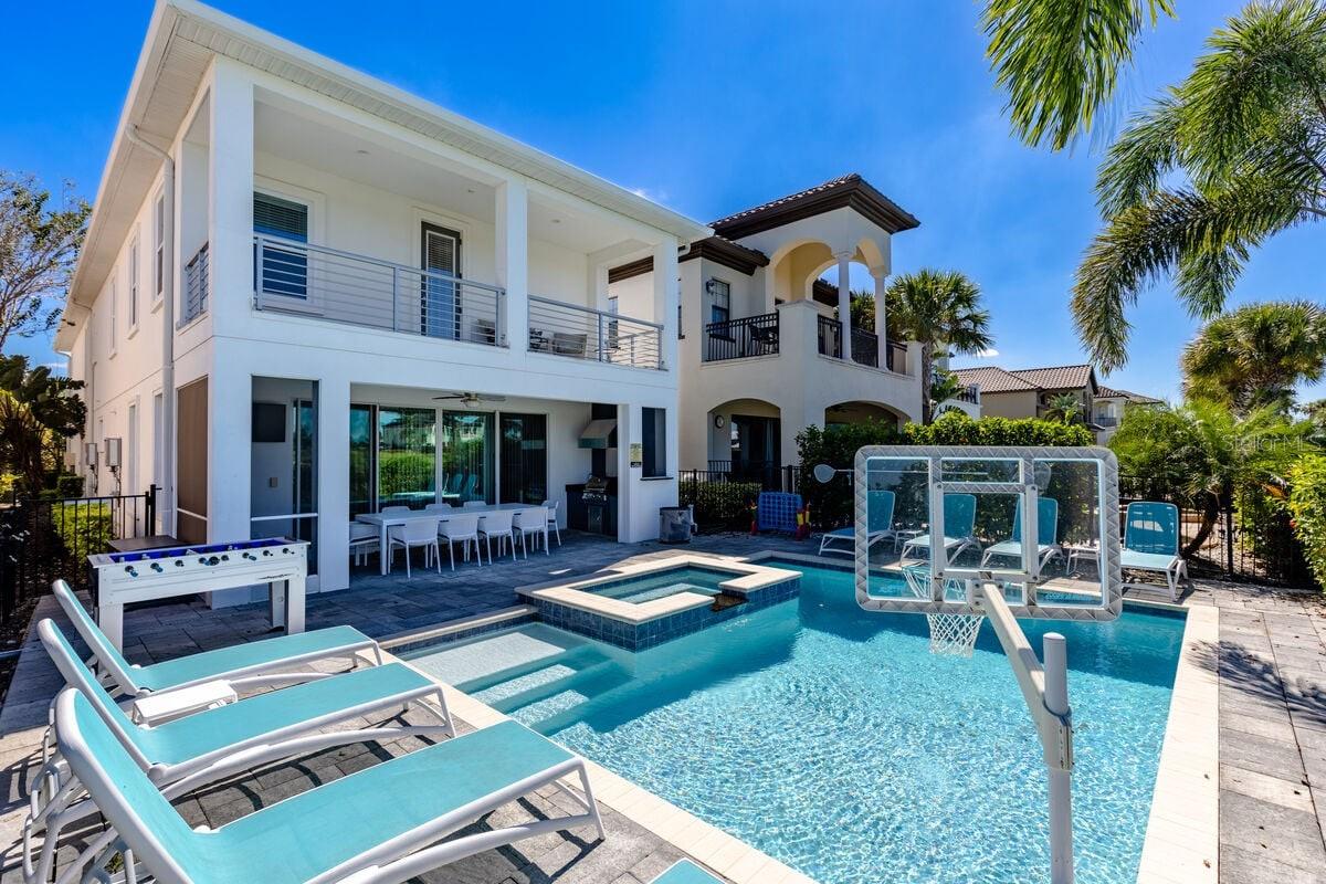 1036 CASTLE PINES CT