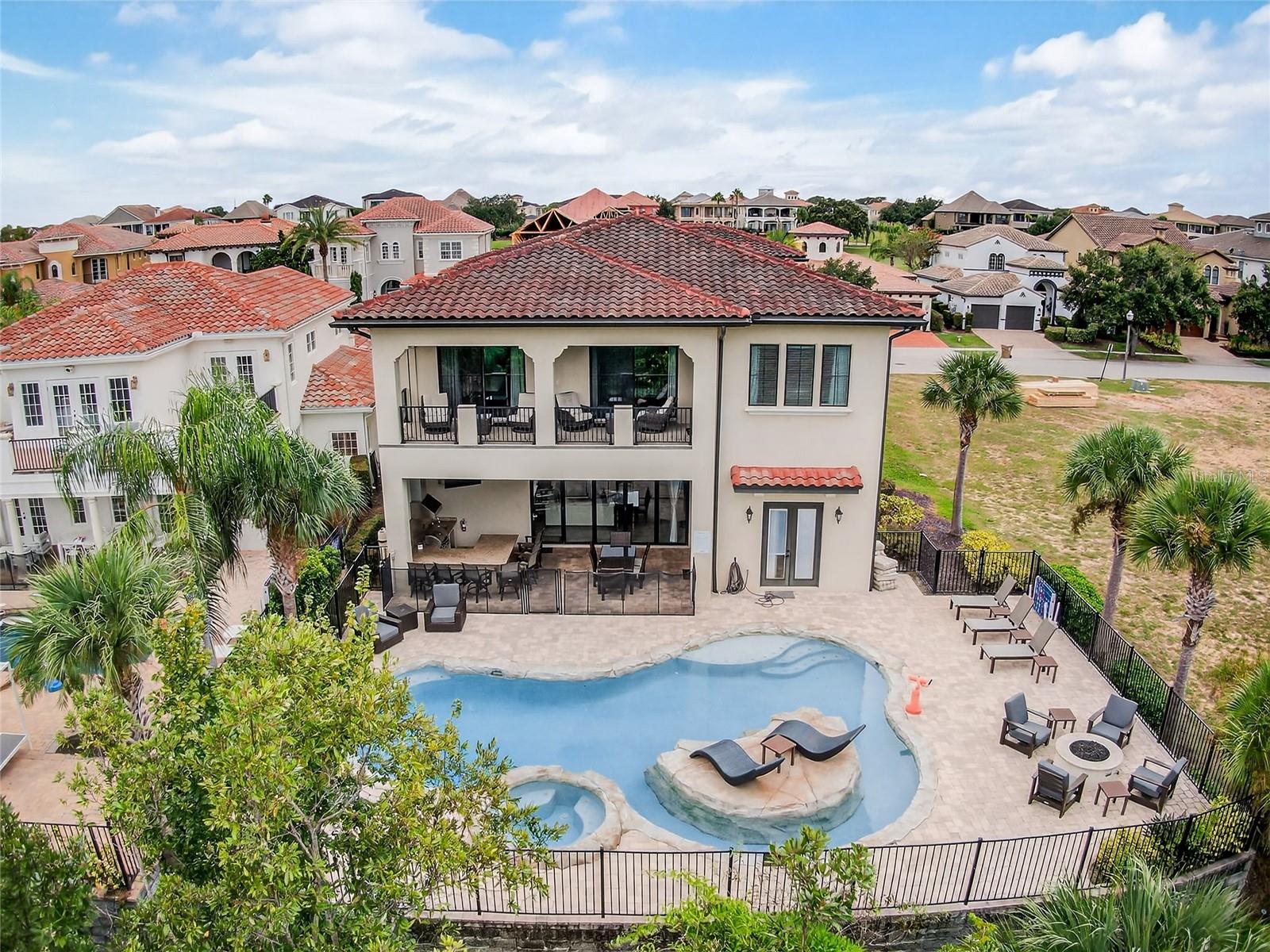 580 MUIRFIELD LOOP