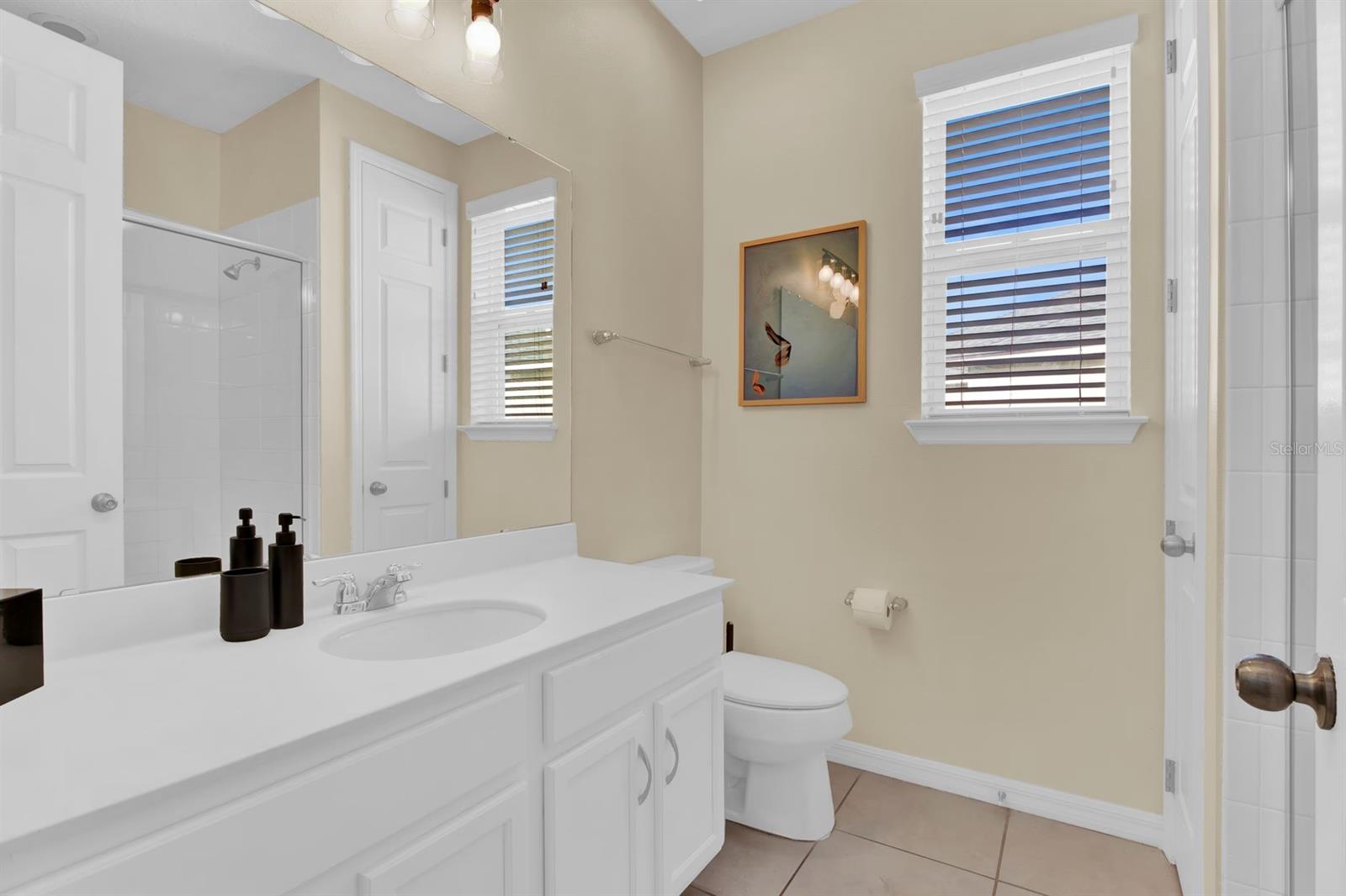 1540 NASSAU POINT TRL