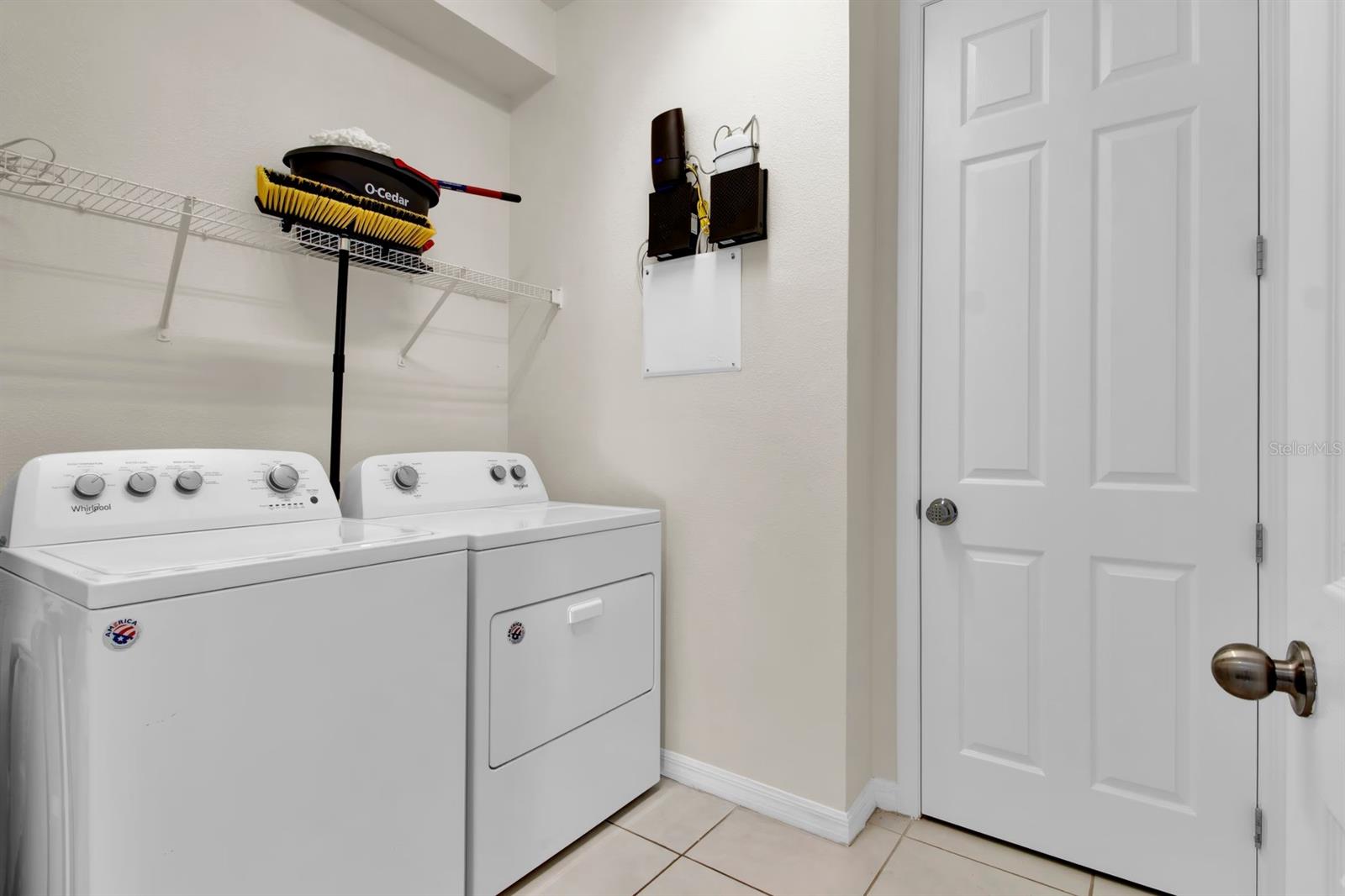 1540 NASSAU POINT TRL