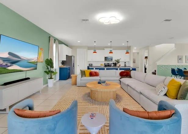 1540 NASSAU POINT TRL