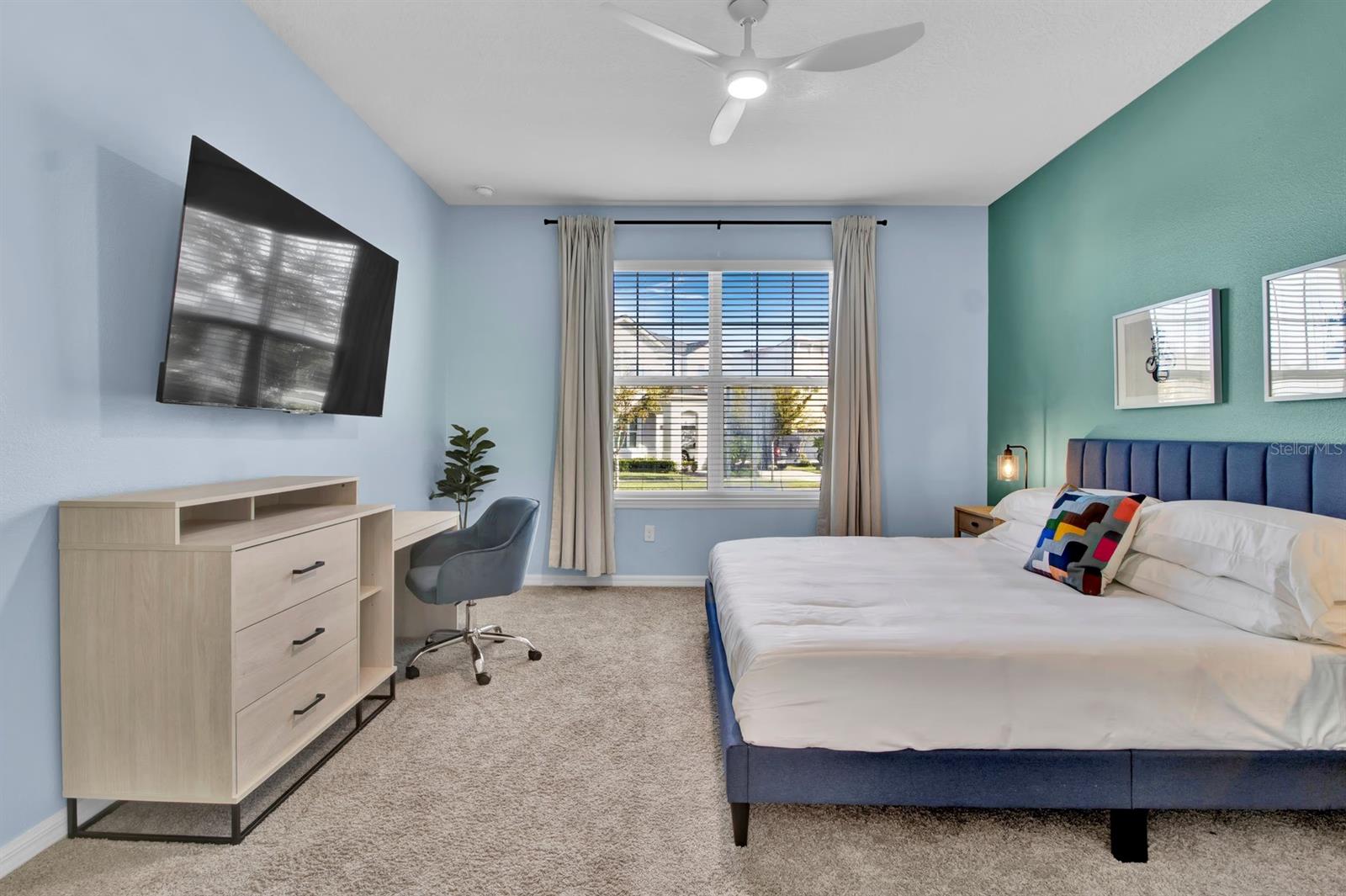 1540 NASSAU POINT TRL