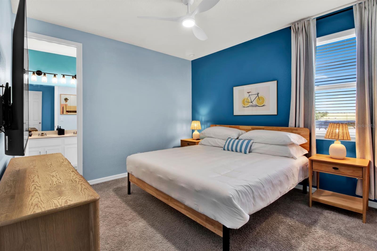 1540 NASSAU POINT TRL