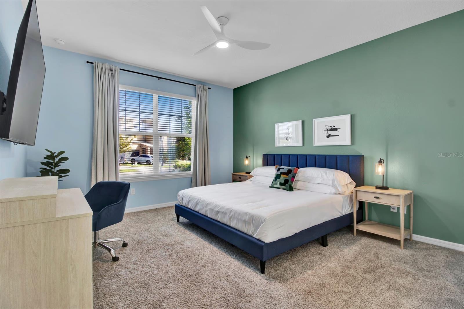 1540 NASSAU POINT TRL