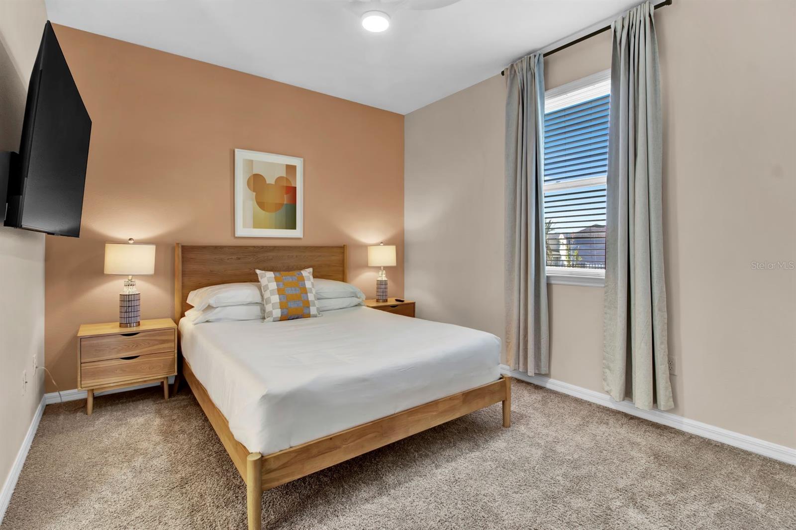 1540 NASSAU POINT TRL