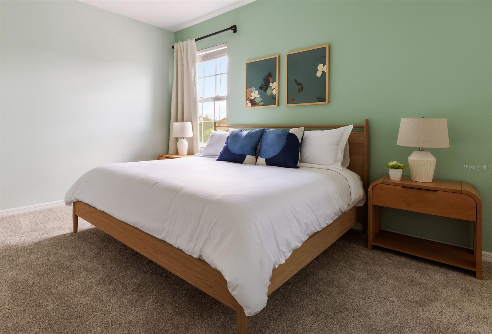 6005 BROAD OAK DR