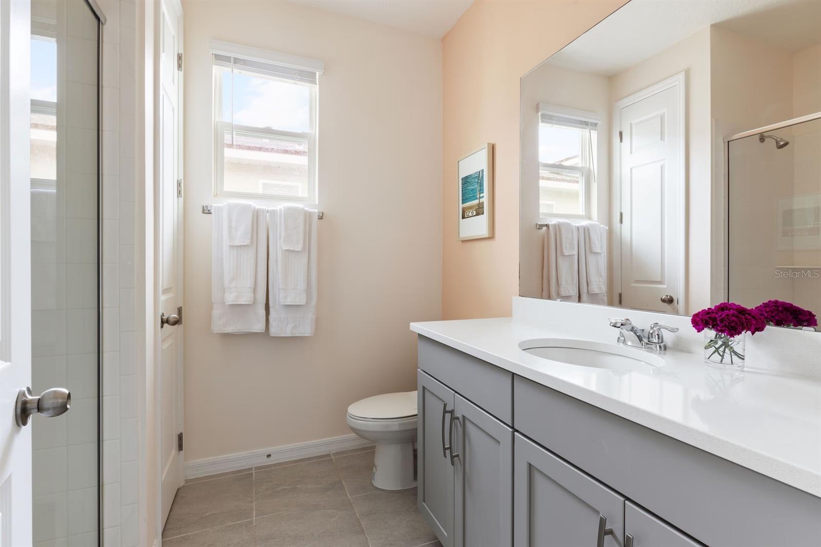 8934 COCONUT BREEZE DR