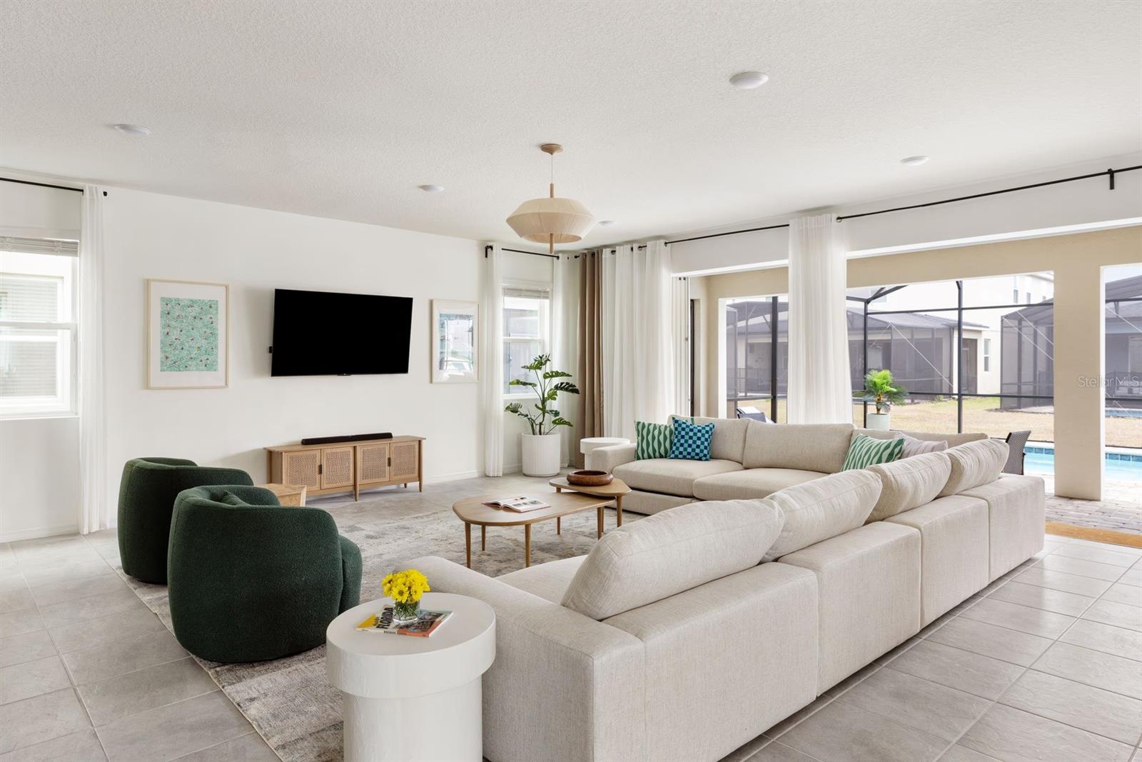 8934 COCONUT BREEZE DR